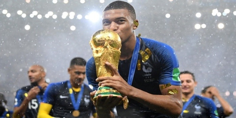 Tiểu sử Mbappe với phong cách, lối đá cực kỳ hiệu quả 